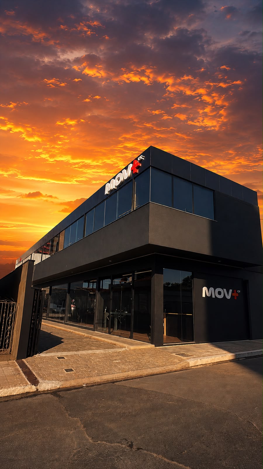 Interior de uma academia no formato MOV+ Premium — Até 1.500 m² · estrutura completa para dominar a praça